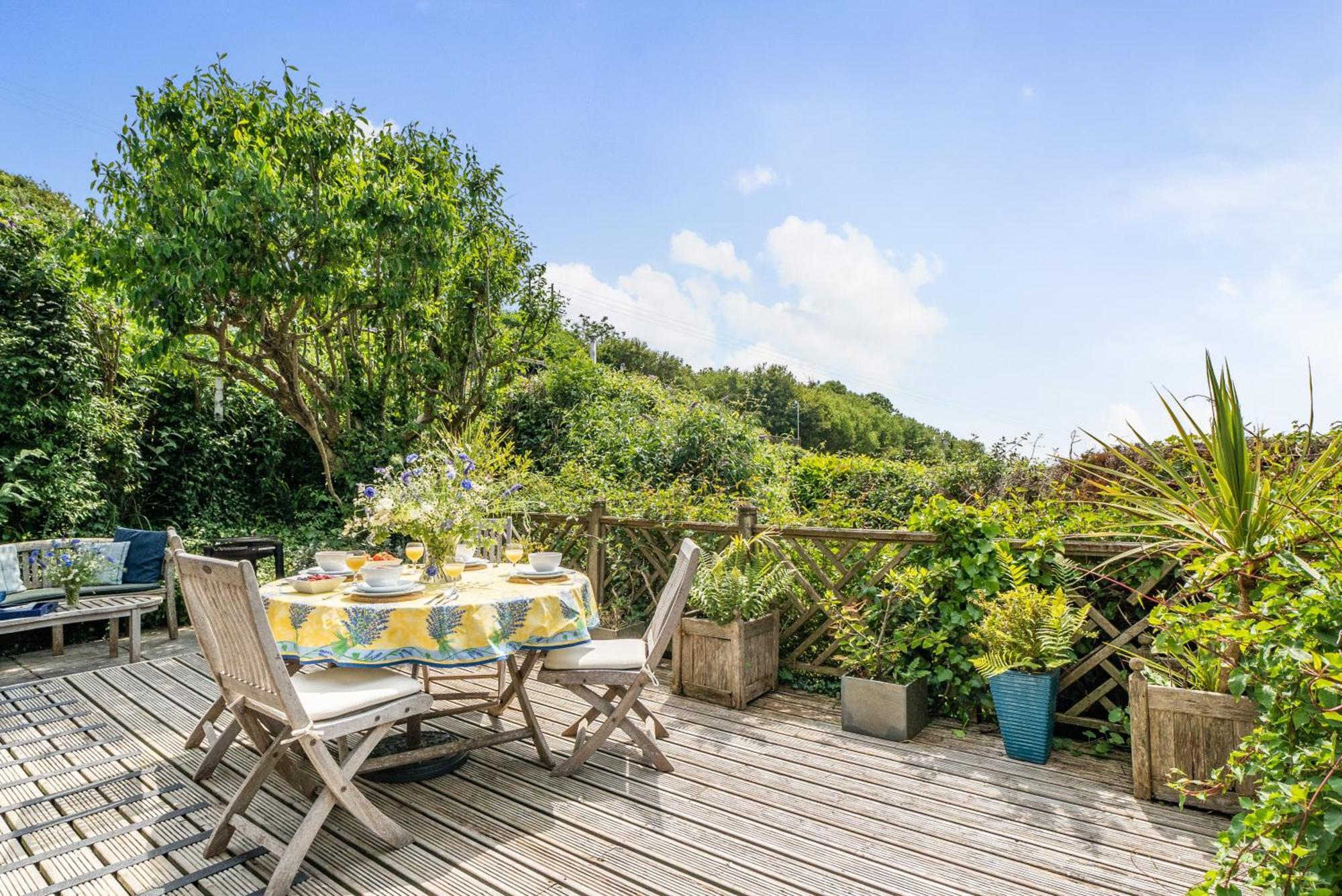Scandinavian Style Lodge In Rock Wadebridge Exterior photo