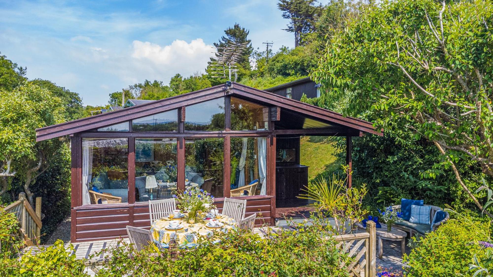 Scandinavian Style Lodge In Rock Wadebridge Exterior photo